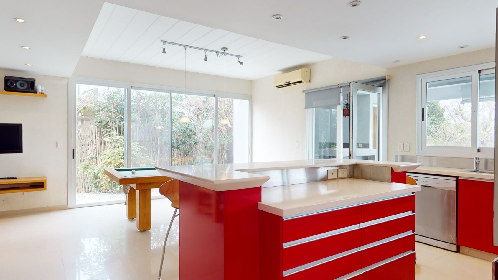 Venta Casa al lago zona norte barrio cerrado